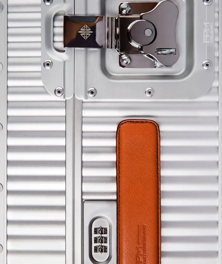 Bank Spinner 76 Luggage