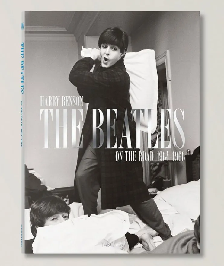 Harry Benson. The Beatles Book