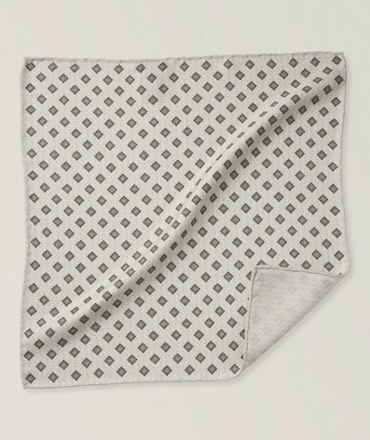 Reversible Medallion-Neat Pocket Square