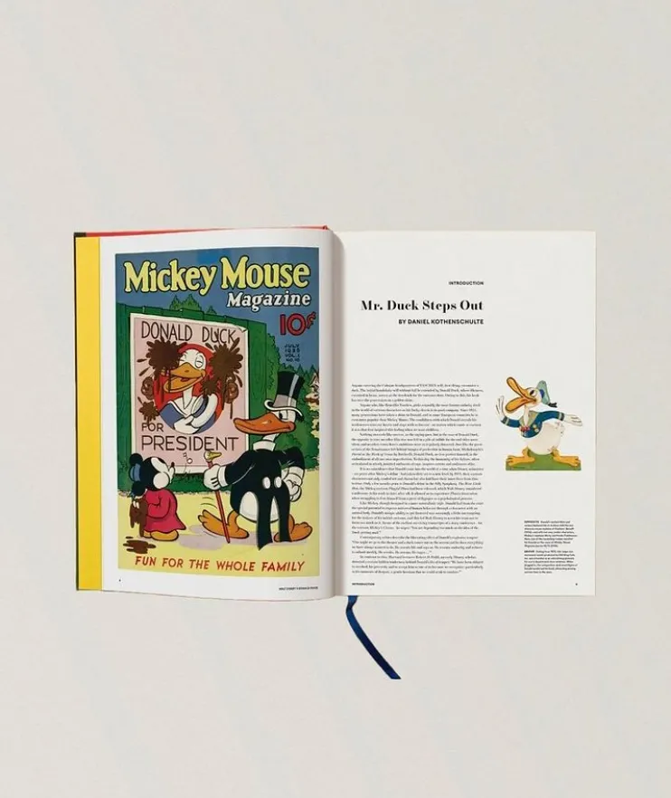 Walt Disney's Donald Duck. The Ultimate History Book